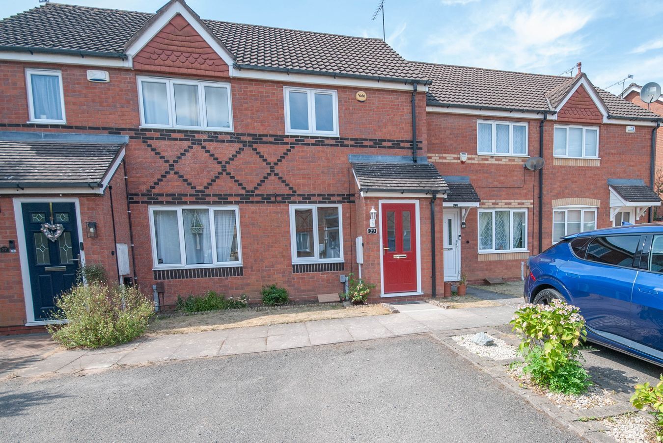 House Thomson Close in Rugby