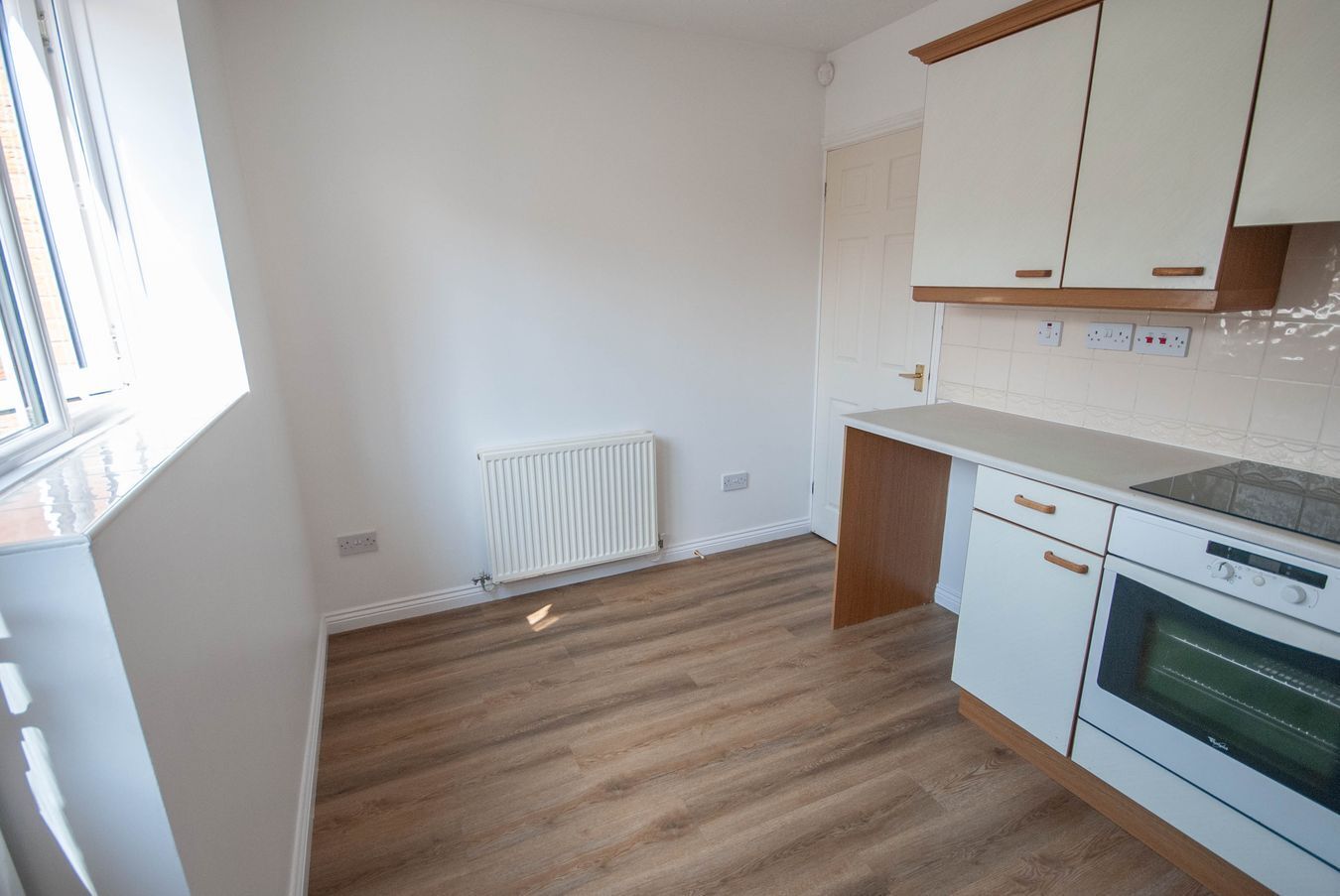 House Thomson Close in Rugby