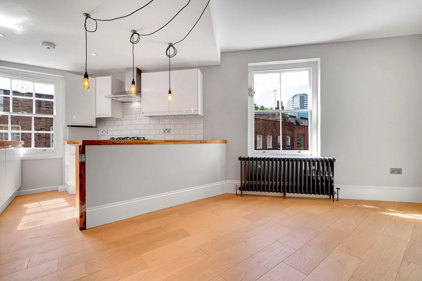 Flat Rawstorne Street in Greater London