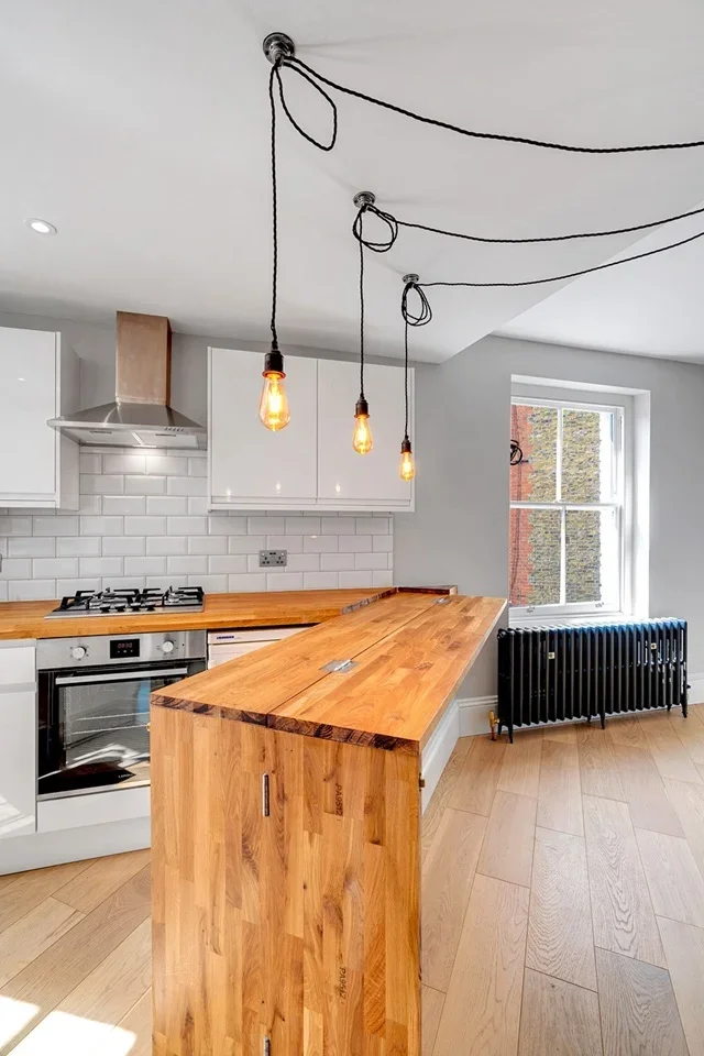 Flat Rawstorne Street in Greater London