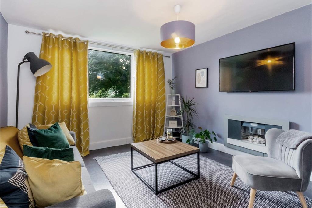 Flat Castleblair Lane in Dunfermline