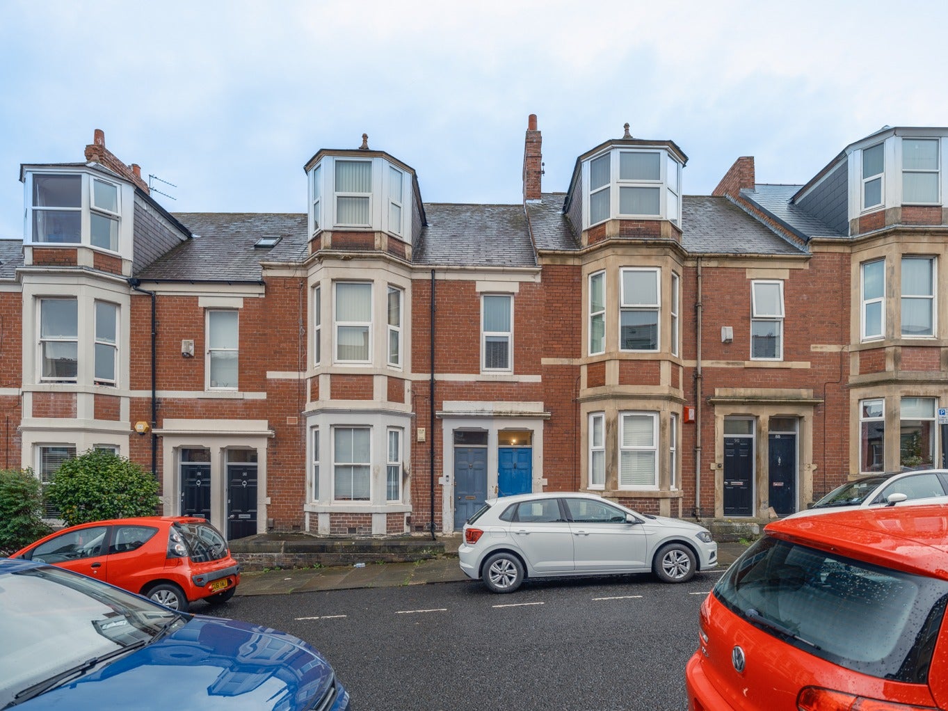 Flat Grosvenor Road in Newcastle upon Tyne