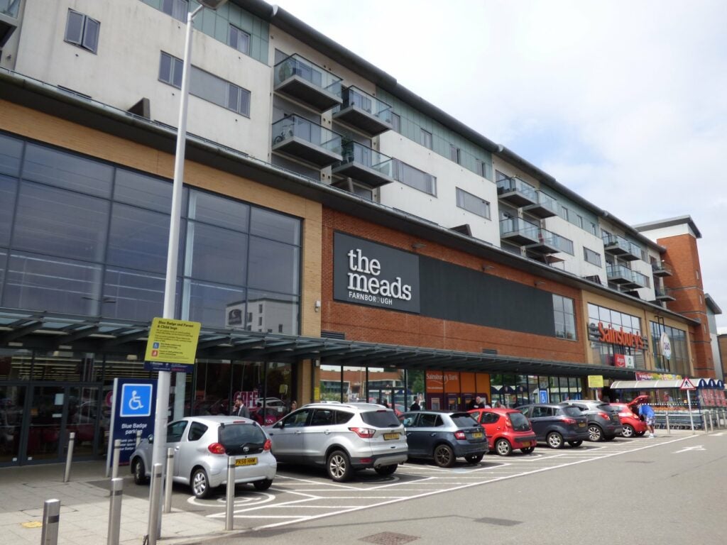 Flat Queensmead in Rushmoor