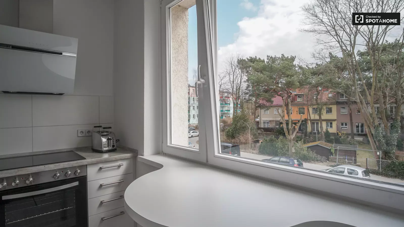Wohnung Antwerpener Straße in Berlin