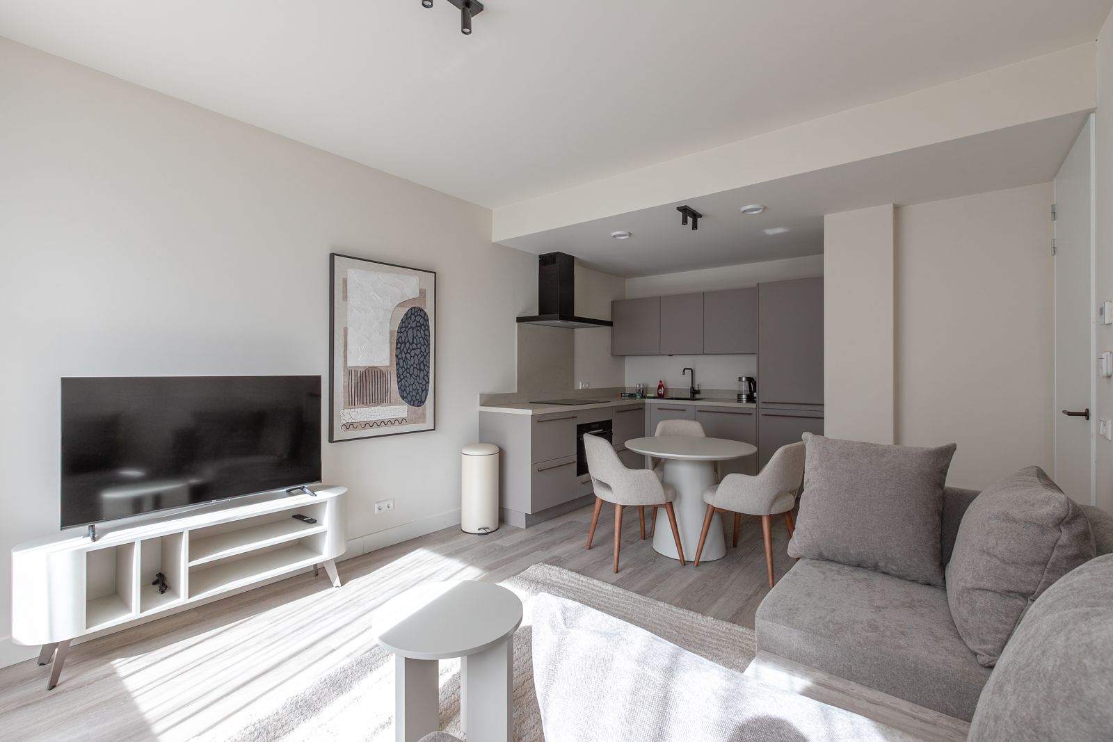 Appartement Mathenesserlaan 3023 GJ in Rotterdam