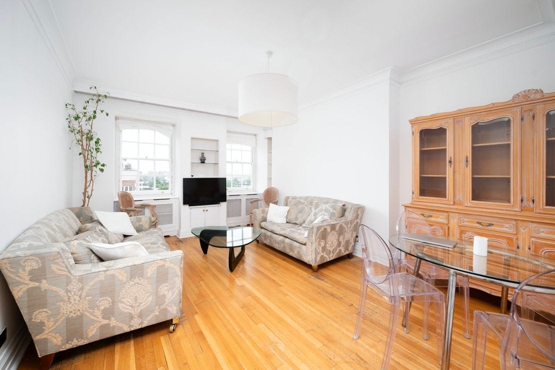 Flat Finchley Road in City of Westminster
