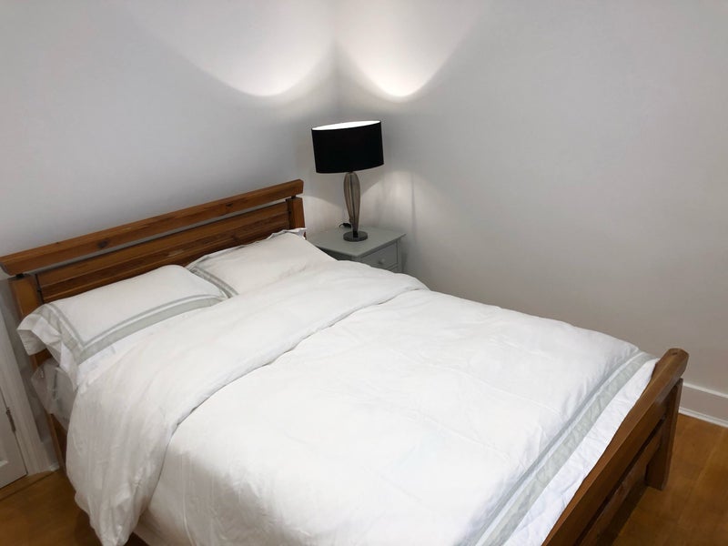 Room Lower Richmond Road in Greater London