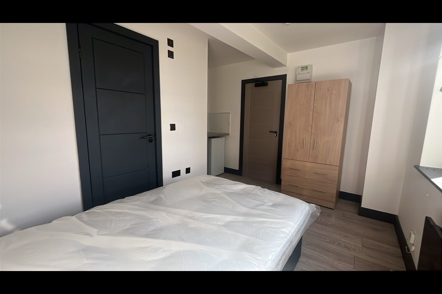 Flat Verona Drive in Greater London