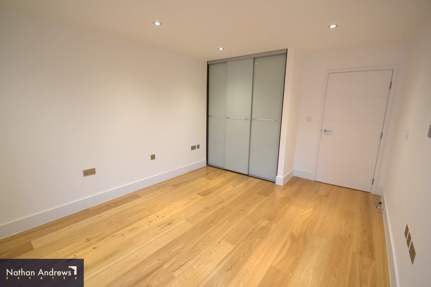 Flat Faraday Road in Greater London