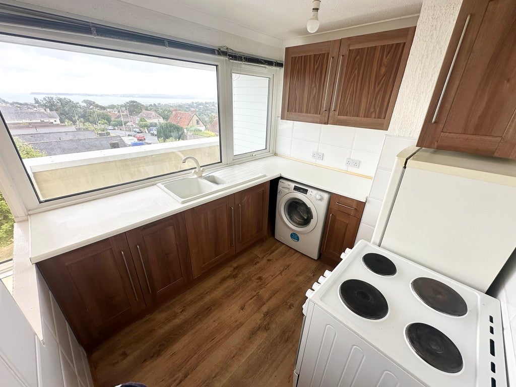Flat Barton Road in Torquay