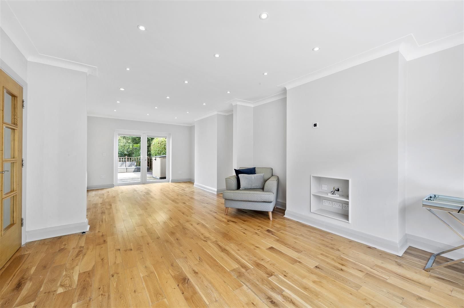 House Ullswater Crescent in Greater London