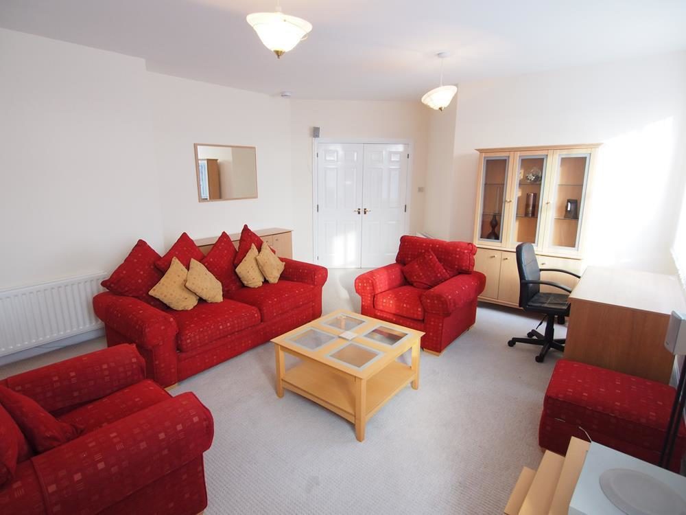 Flat Lanark Square in Greater London