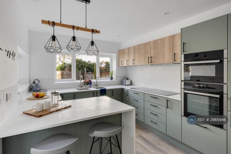 Room Bloomfield Road in Bristol