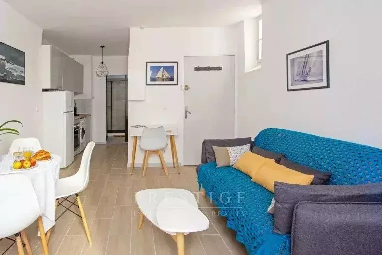 Appartement Avenue du 24 Août à Antibes