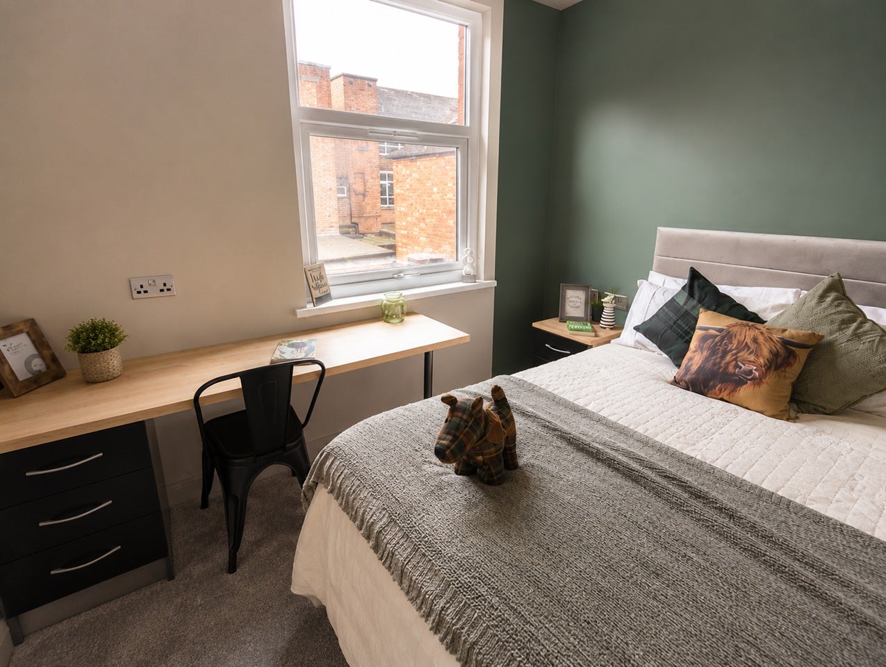 Room Aylestone Road in Leicester