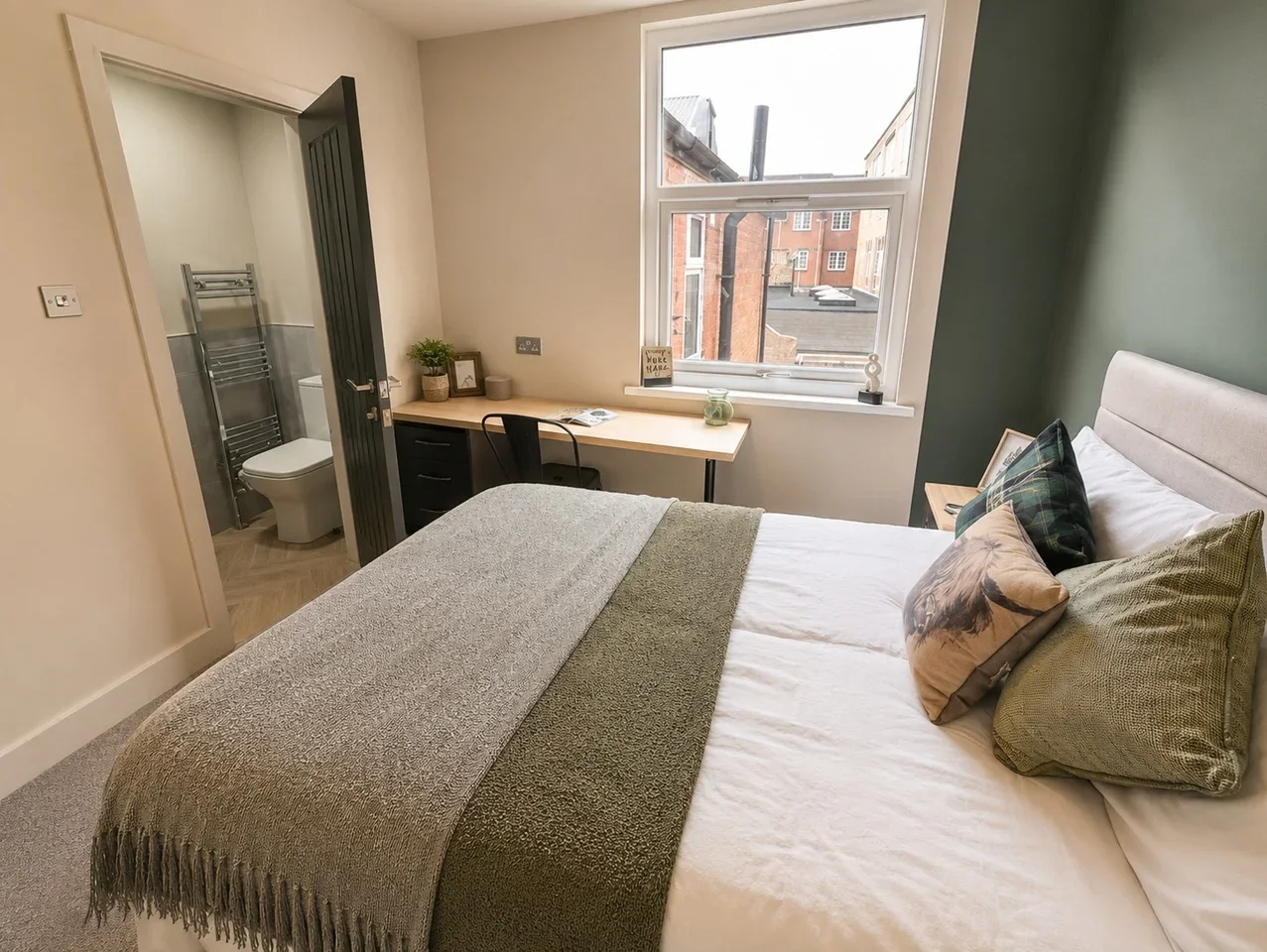 Room Aylestone Road in Leicester