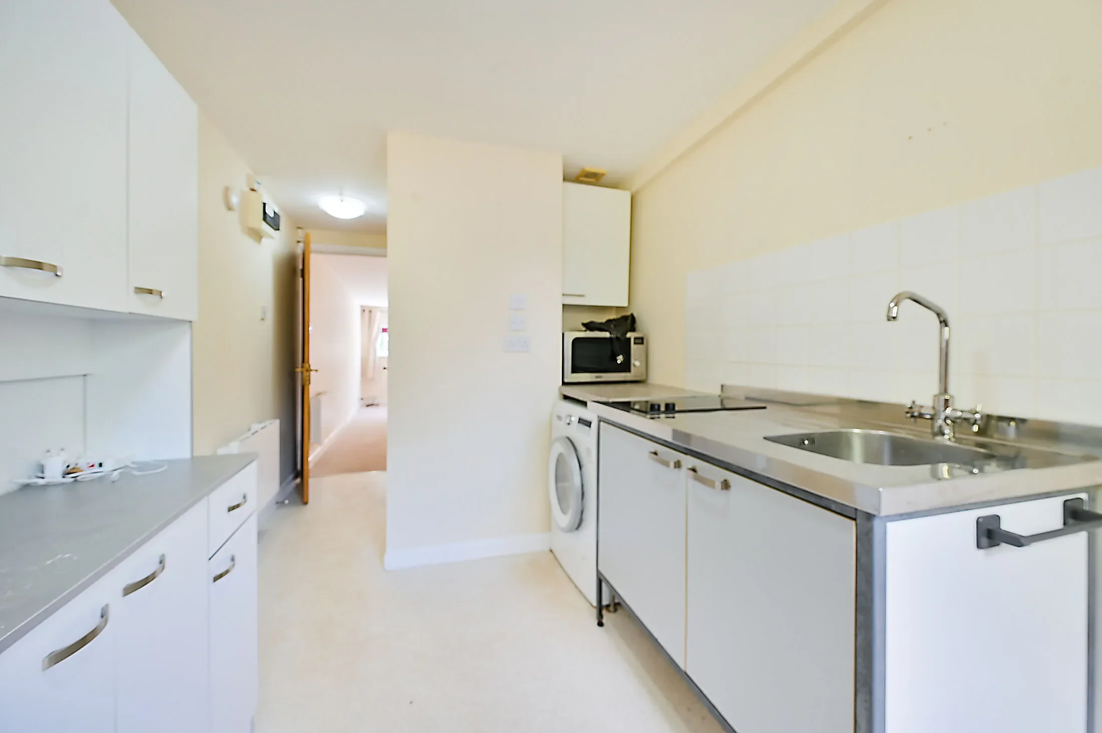 Flat Hurst Road in Elmbridge