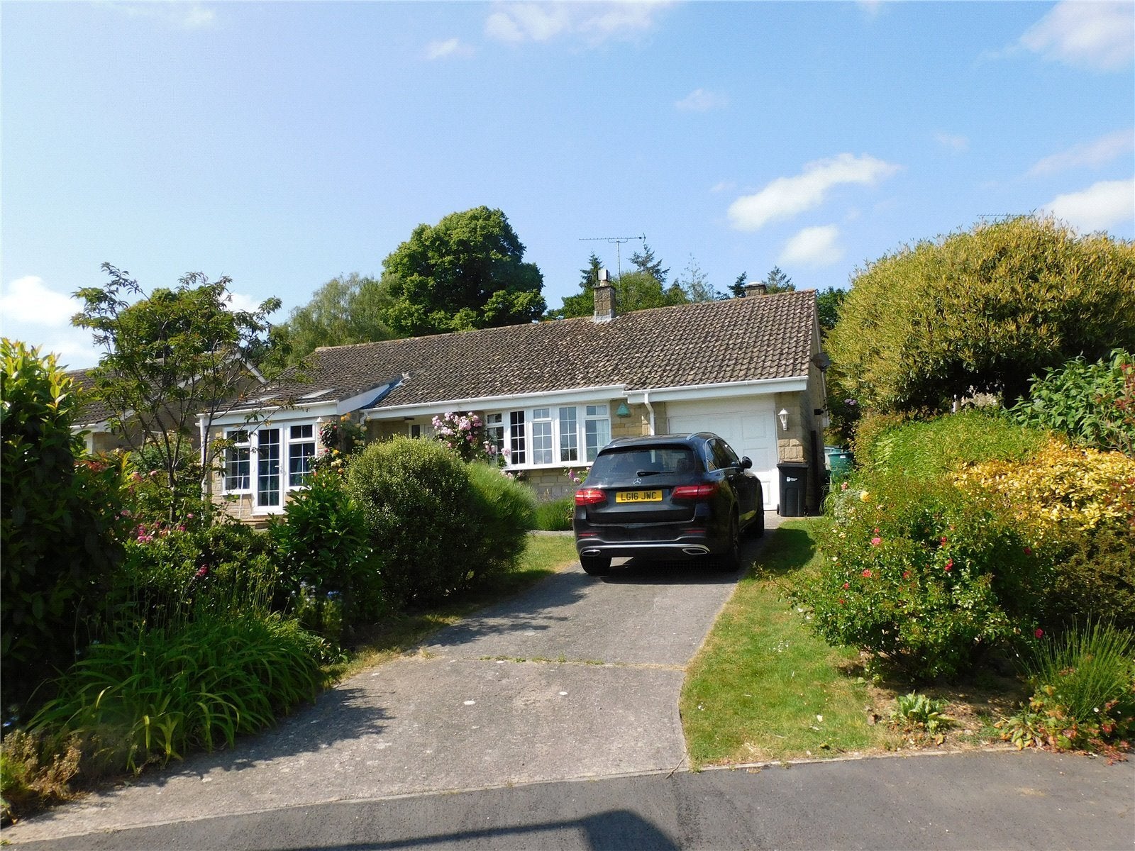 House Kings Close in Longburton