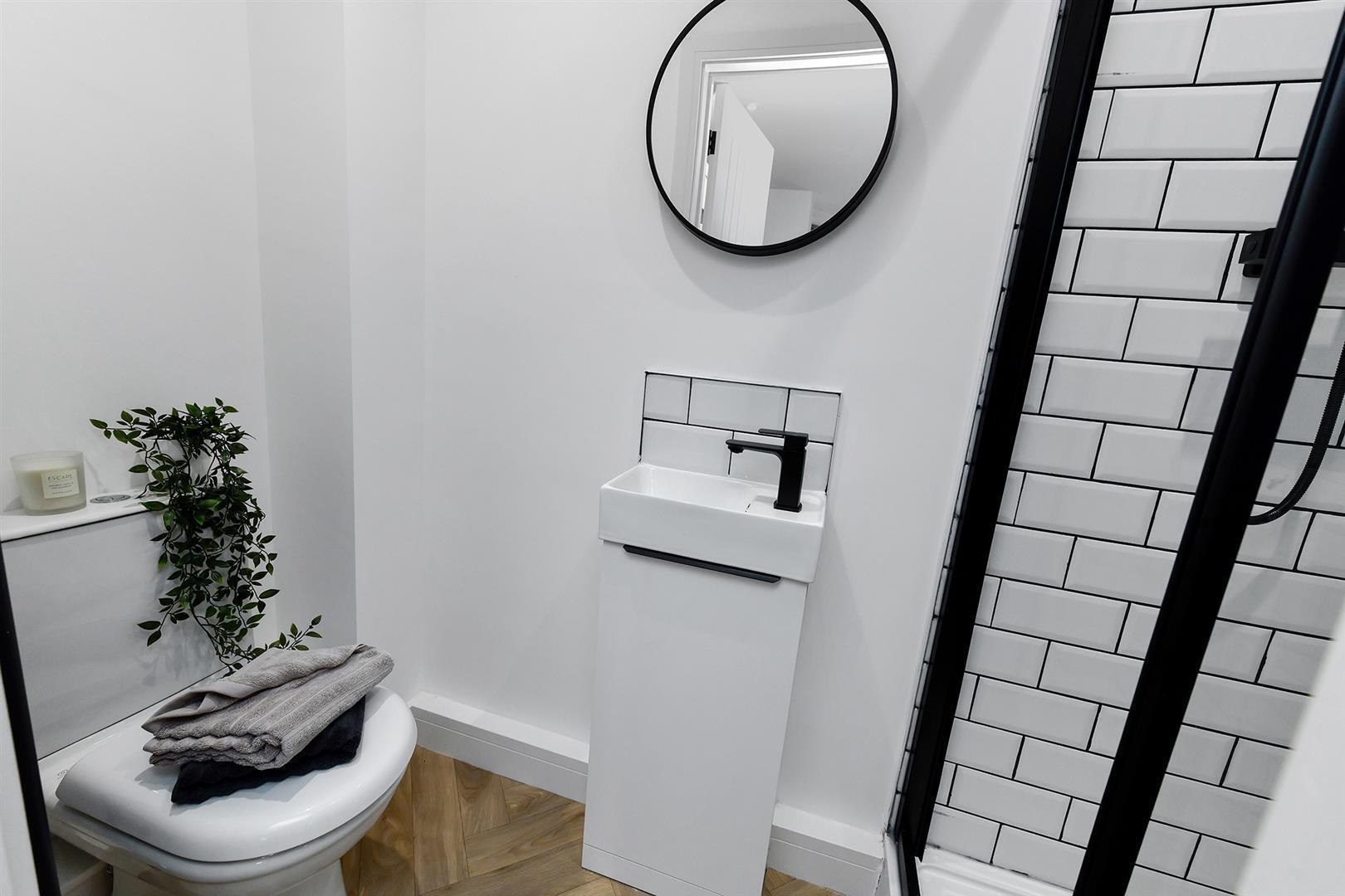 Room Ashbourne Road in Derby