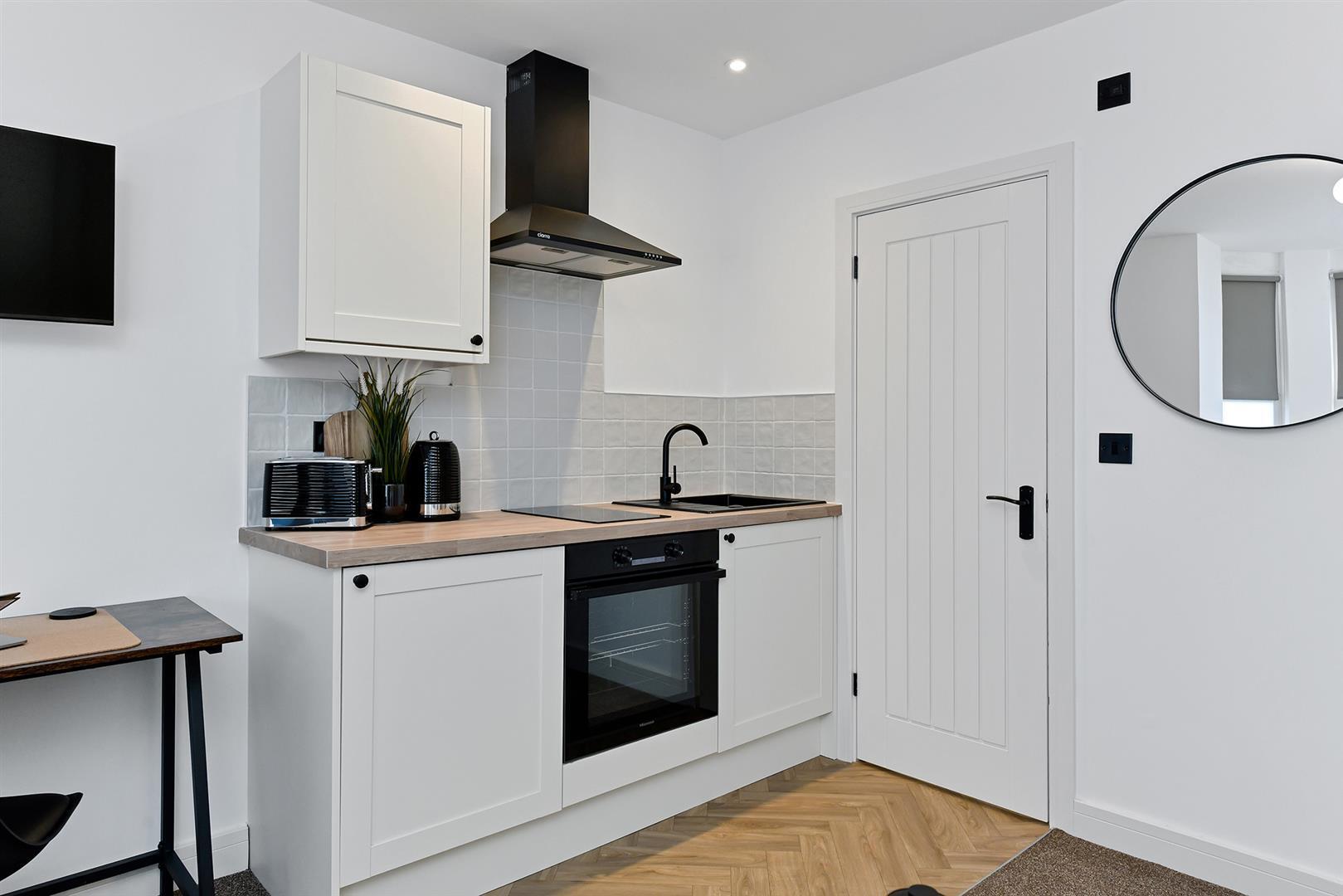 Room Ashbourne Road in Derby