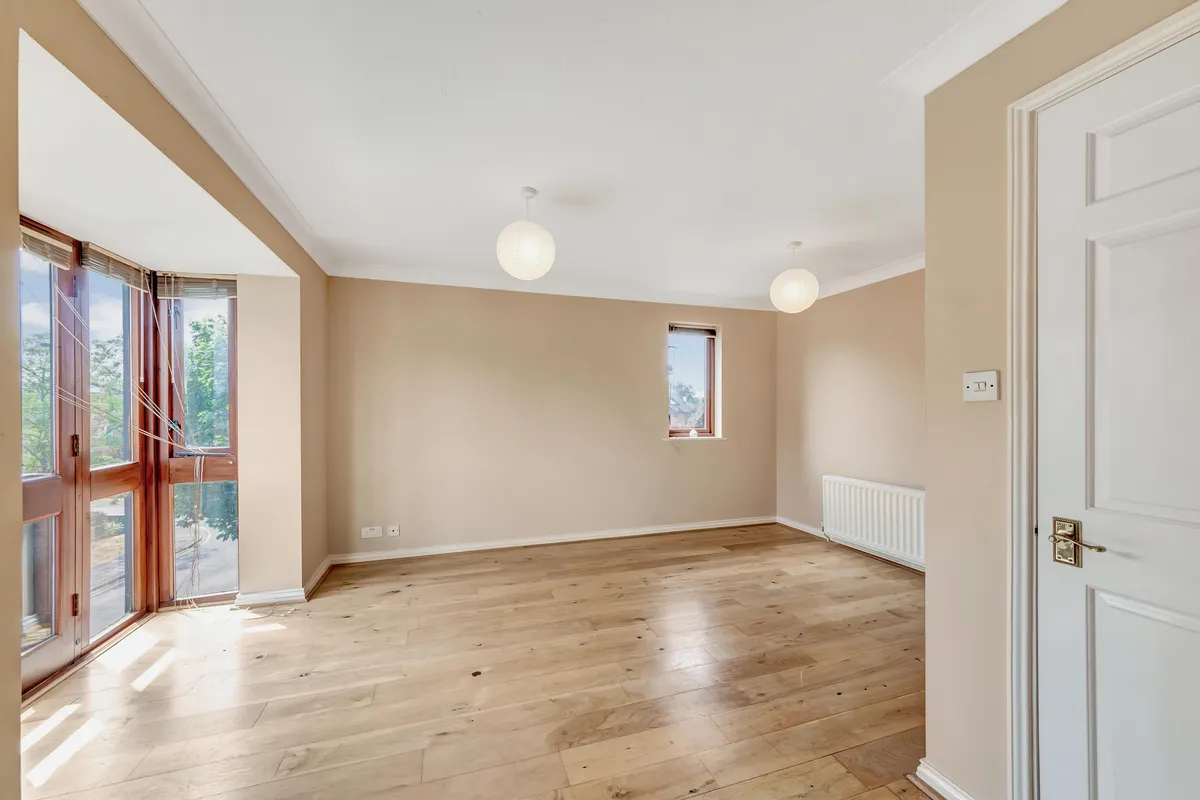 Flat Kiln Lane in Epsom and Ewell