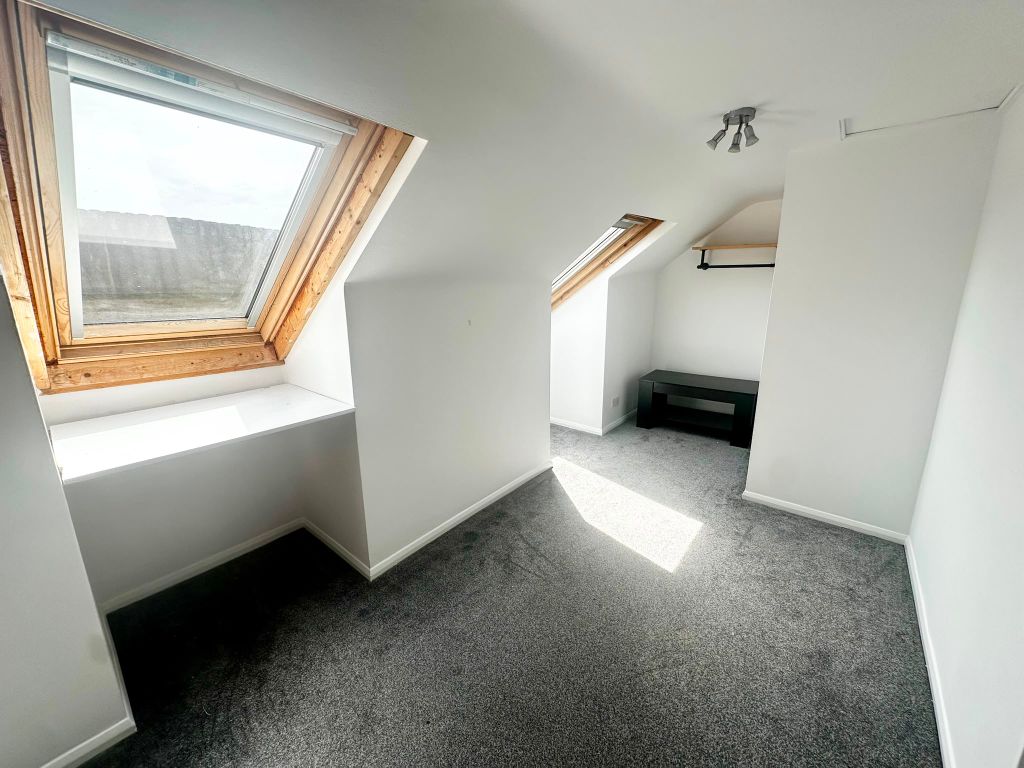 Room Marischal Road in Greater London