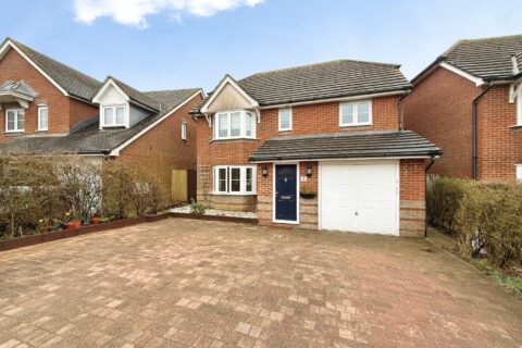 House Dorset Crescent in Basingstoke and Deane