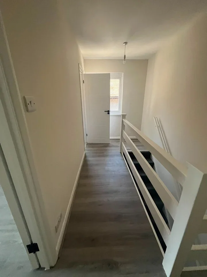 House Colston Avenue in Greater London