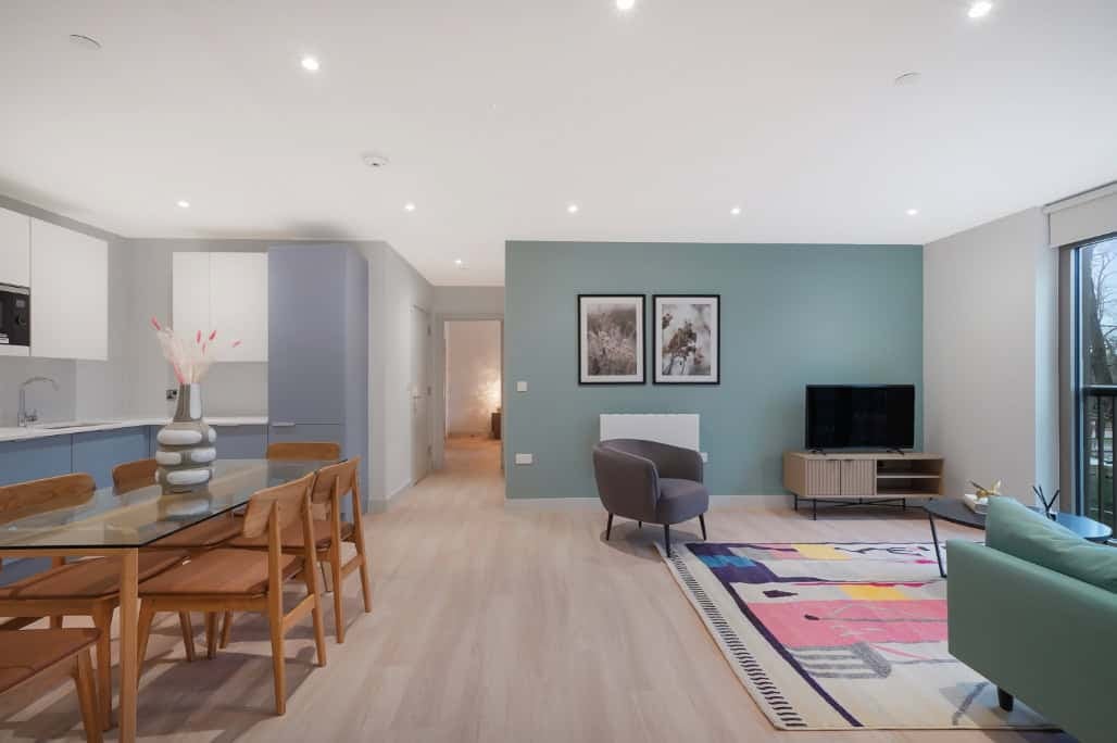 Flat Randalls Way in Mole Valley