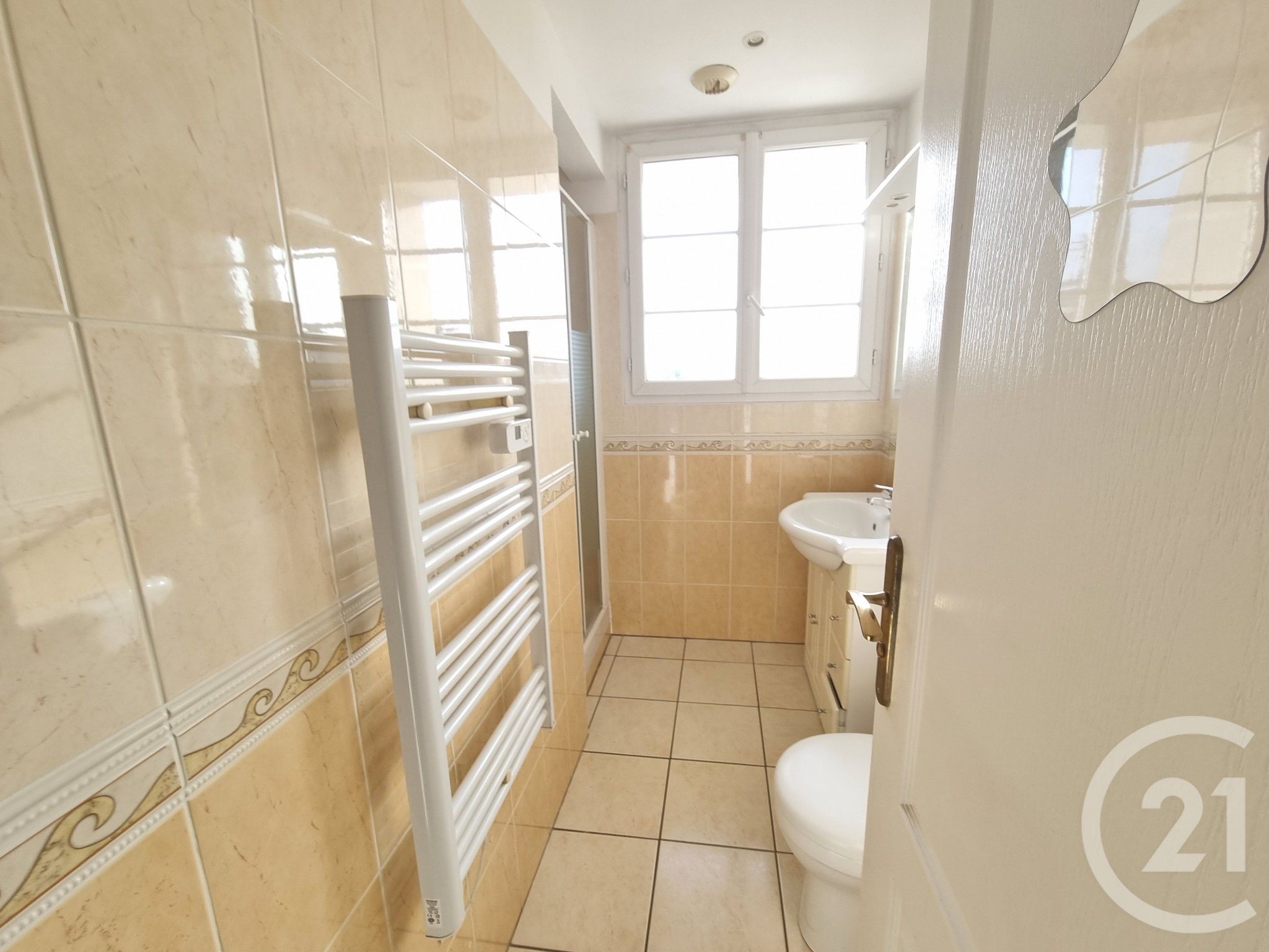 Appartement Place Jean Jaurès à Athis-Mons