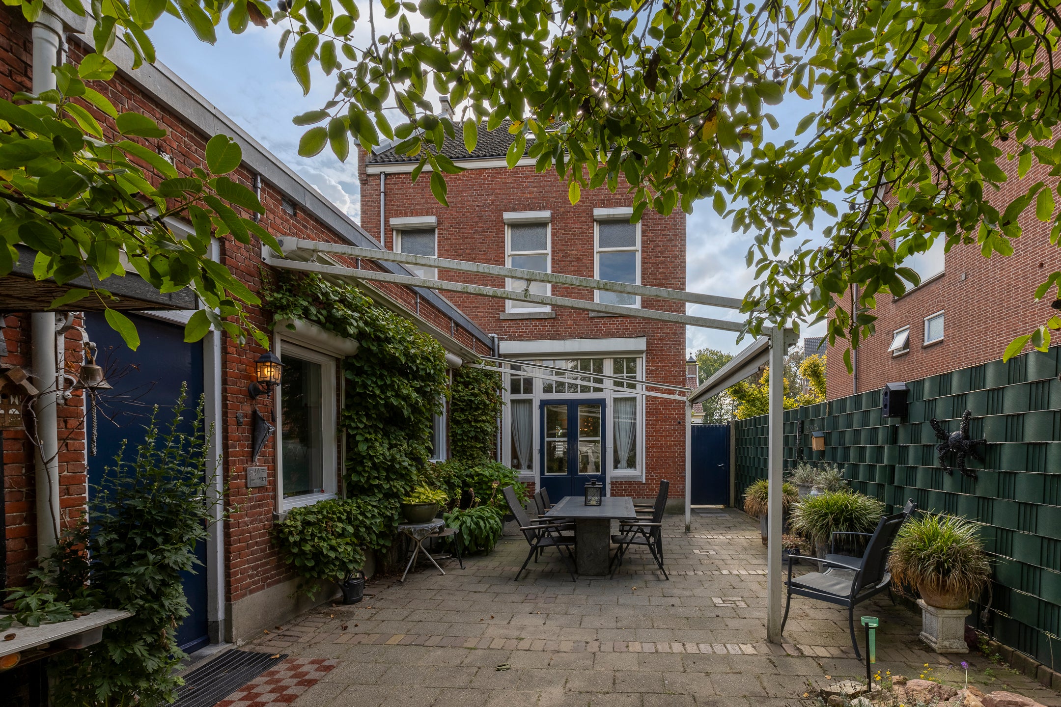 Twee-onder-één-kap te koop: Dorpsstraat 18, Ossendrecht