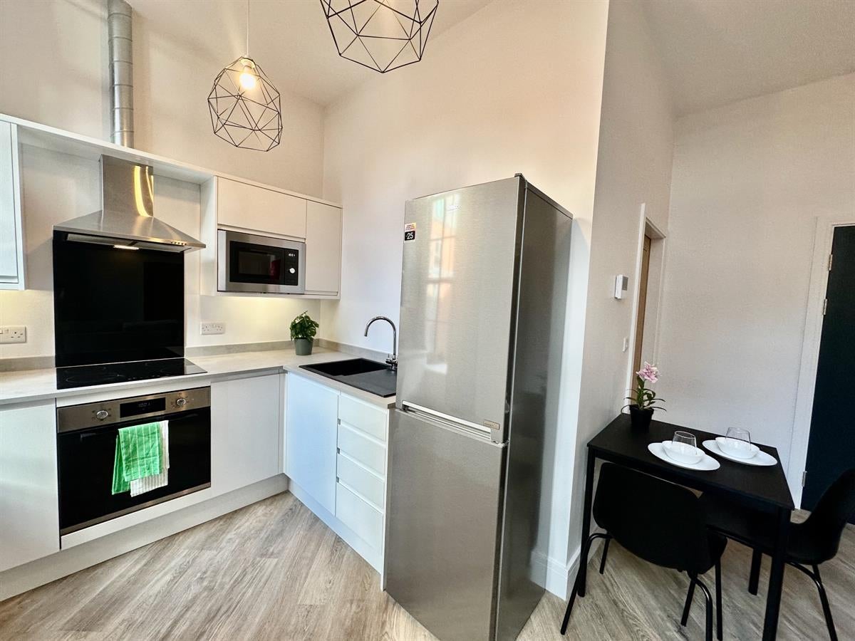Flat Alma Close in Nottingham