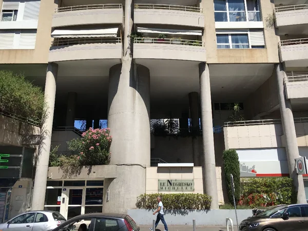 House Boulevard Michelet in Marseille