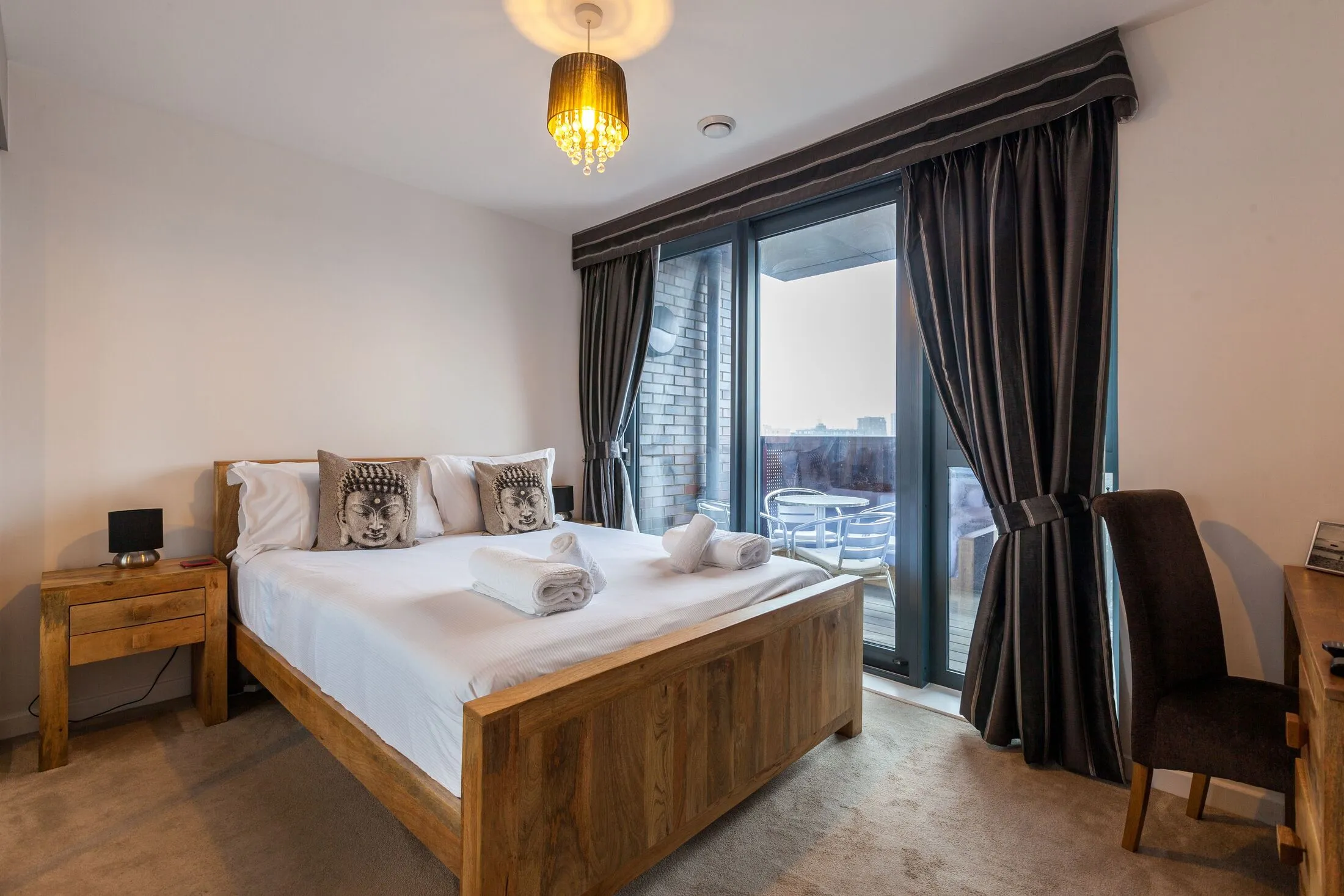 Flat Ben Jonson Road in Greater London