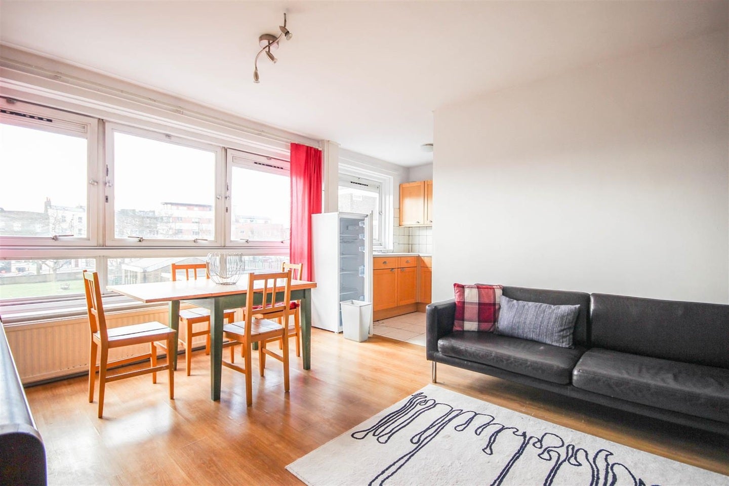 Flat Market Road in Greater London