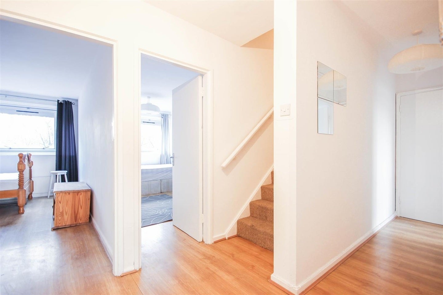 Flat Market Road in Greater London