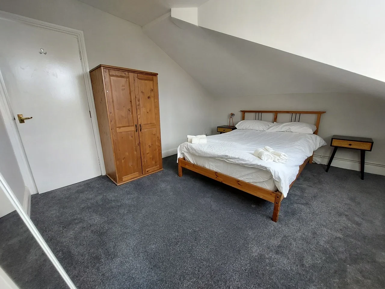 Flat Belsize Road in Greater London