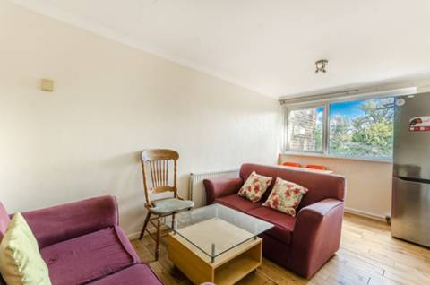 House Beaulieu Close in London Borough of Southwark