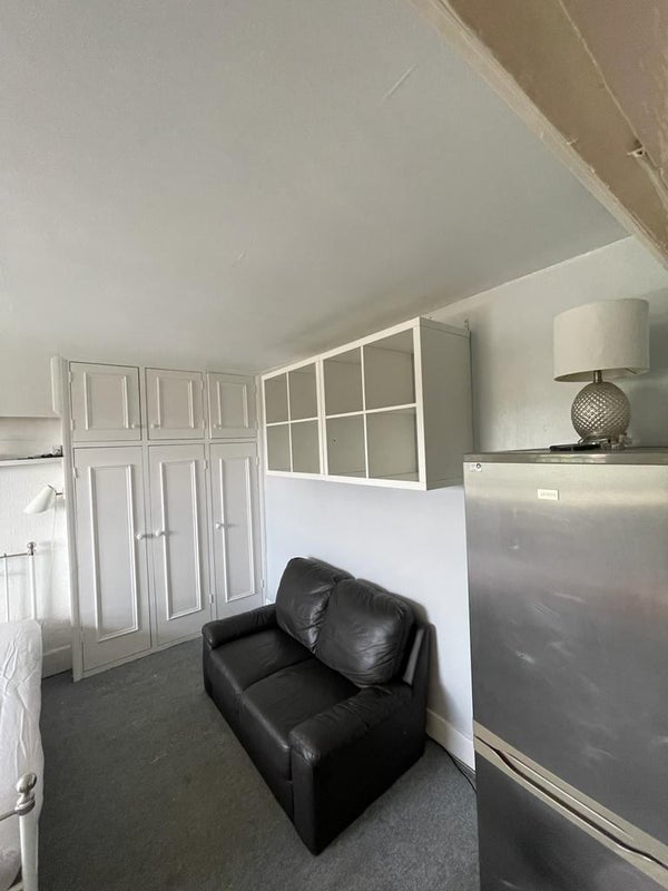 Room Putney High Street in Greater London