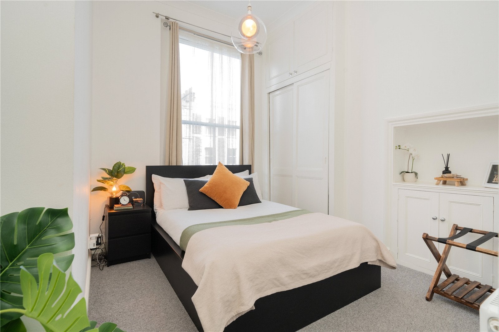 Flat Westbourne Park Road in Greater London