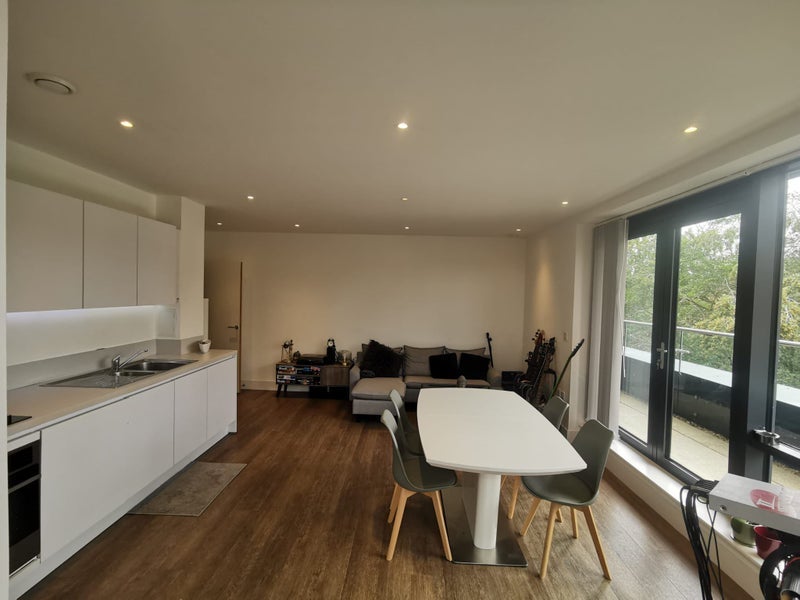 Room Tildesley Road in Greater London