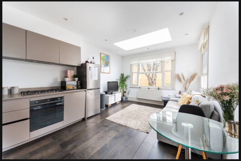 Flat Birkbeck Road in Greater London