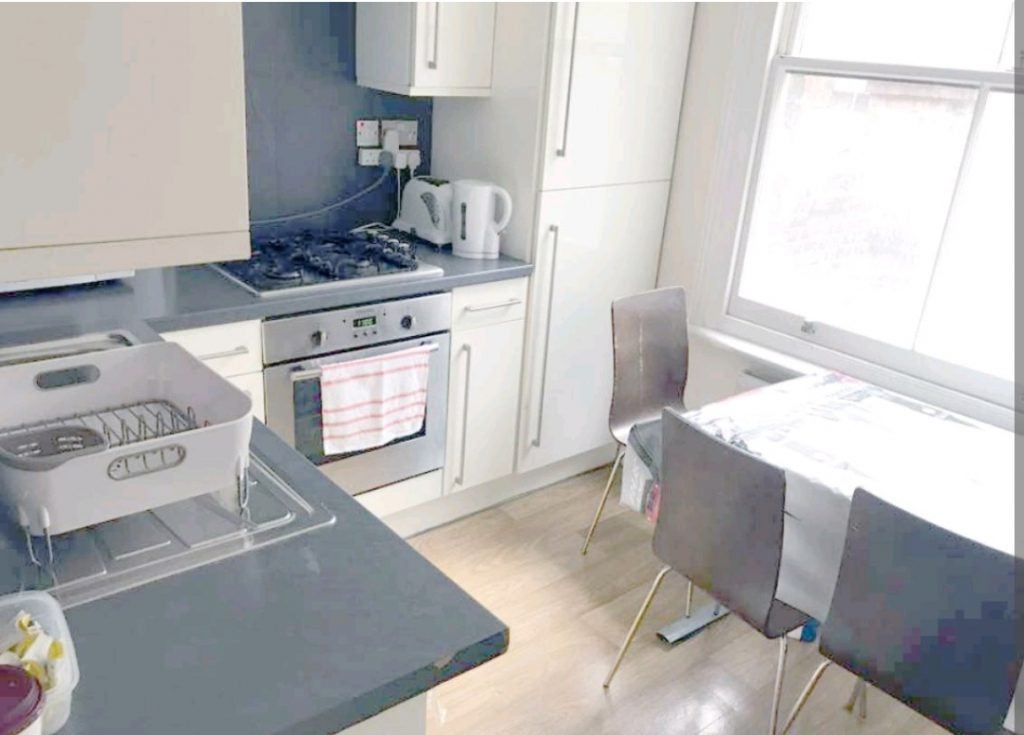 Flat Strutton Ground in City of Westminster