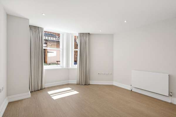 Flat Hans Road in Greater London