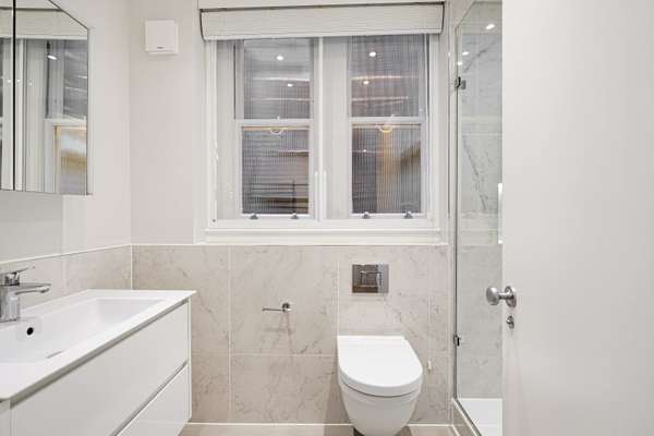 Flat Hans Road in Greater London