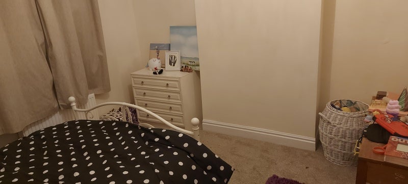 Room Derby Road in Chesterfield