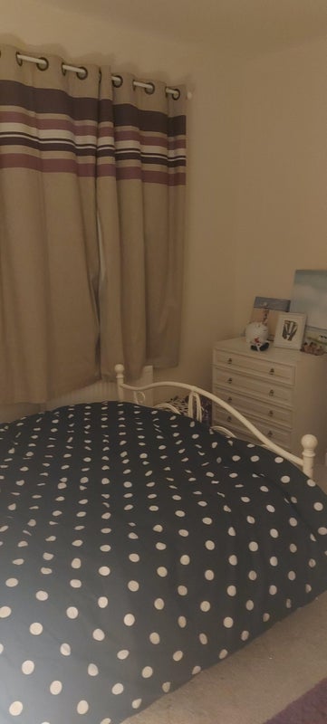 Room Derby Road in Chesterfield