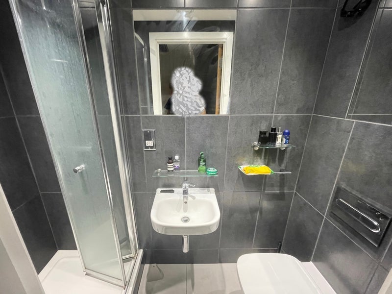 Room Palmerston Way in Greater London