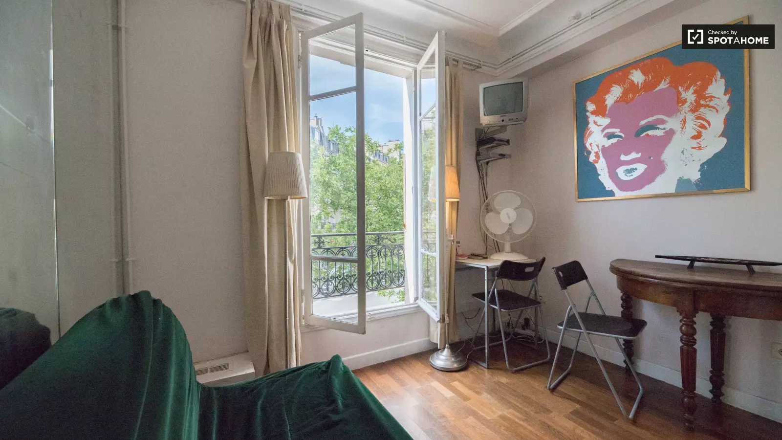 Flat Rue Claude Terrasse in Paris