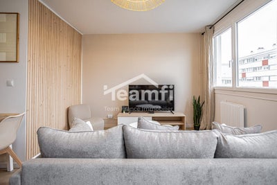 Room Rue Hector Berlioz in Fleury-les-Aubrais